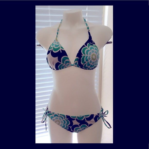 Roxy Bikini - Fabulous! - Picture 1 of 7